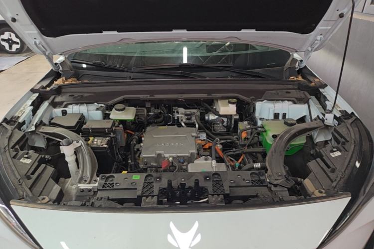 Used ARCFOX Alpha T5 2024 660 MAX Engine Bay