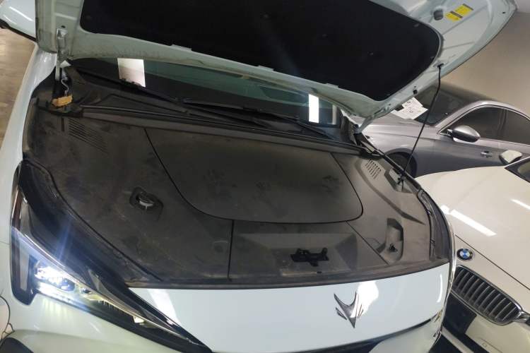 Used ARCFOX Alpha T5 2024 520 MAX Engine Bay