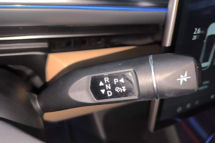 Used ARCFOX Alpha T5 2024 520 MAX Gear Lever