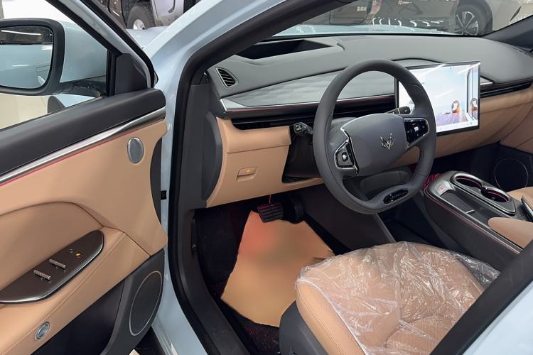 Used ARCFOX Alpha T5 2024 520 MAX Interior 2