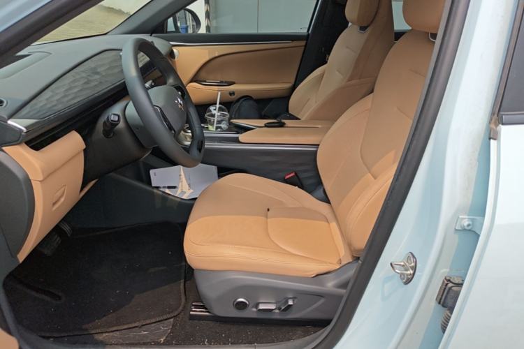 Used ARCFOX Alpha T5 2024 660 MAX Left Front Seat