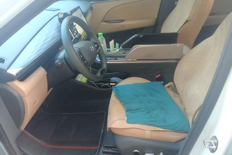 Used ARCFOX Alpha T5 2024 520 MAX Left Front Seat
