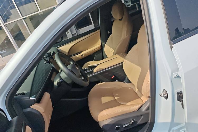 Used ARCFOX Alpha T5 2024 520 MAX Left Front Seat