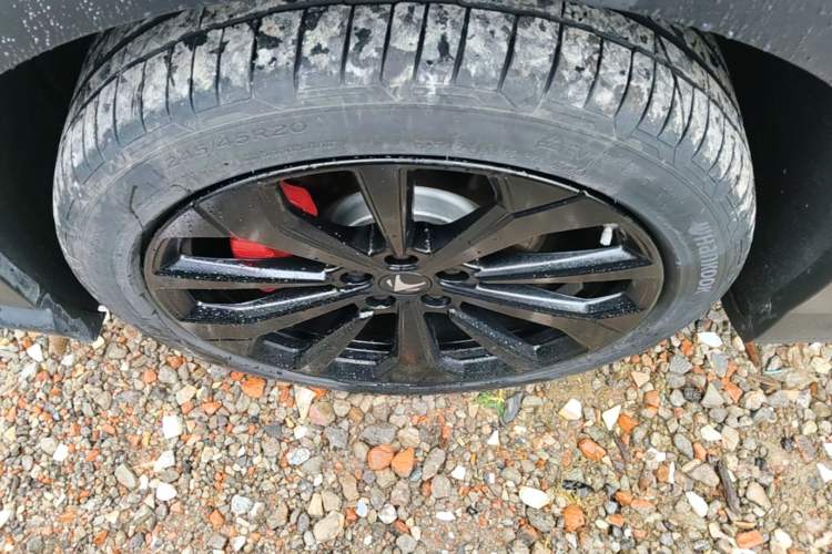 Used ARCFOX Alpha T5 2024 660 MAX Left Front Wheel Hub