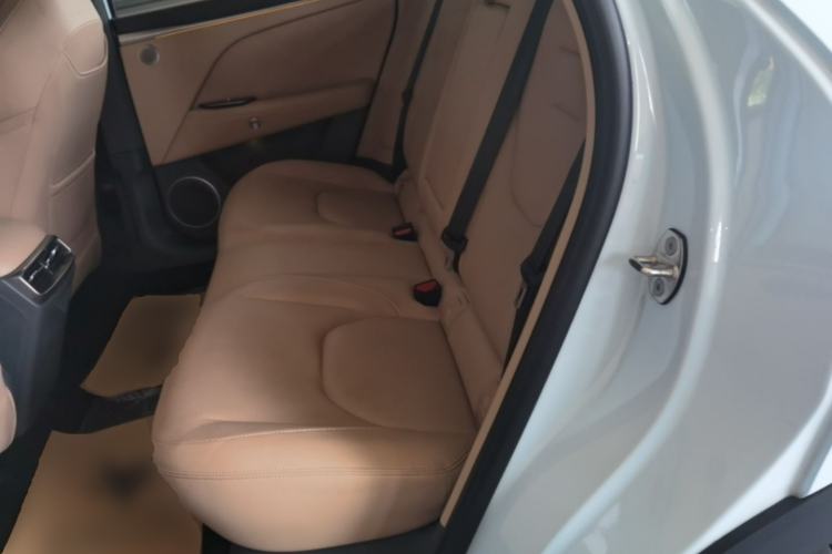 Used ARCFOX Alpha T5 2024 660 MAX Left Rear Seat