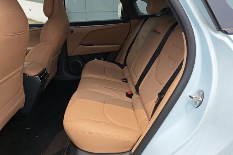 Used ARCFOX Alpha T5 2024 660 MAX Left Rear Seat
