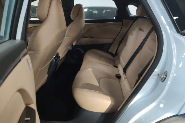 Used ARCFOX Alpha T5 2024 660 MAX Left Rear Seat