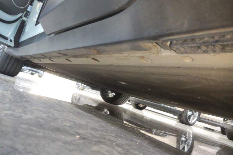 Used ARCFOX Alpha T5 2024 660 MAX Left Side Sill