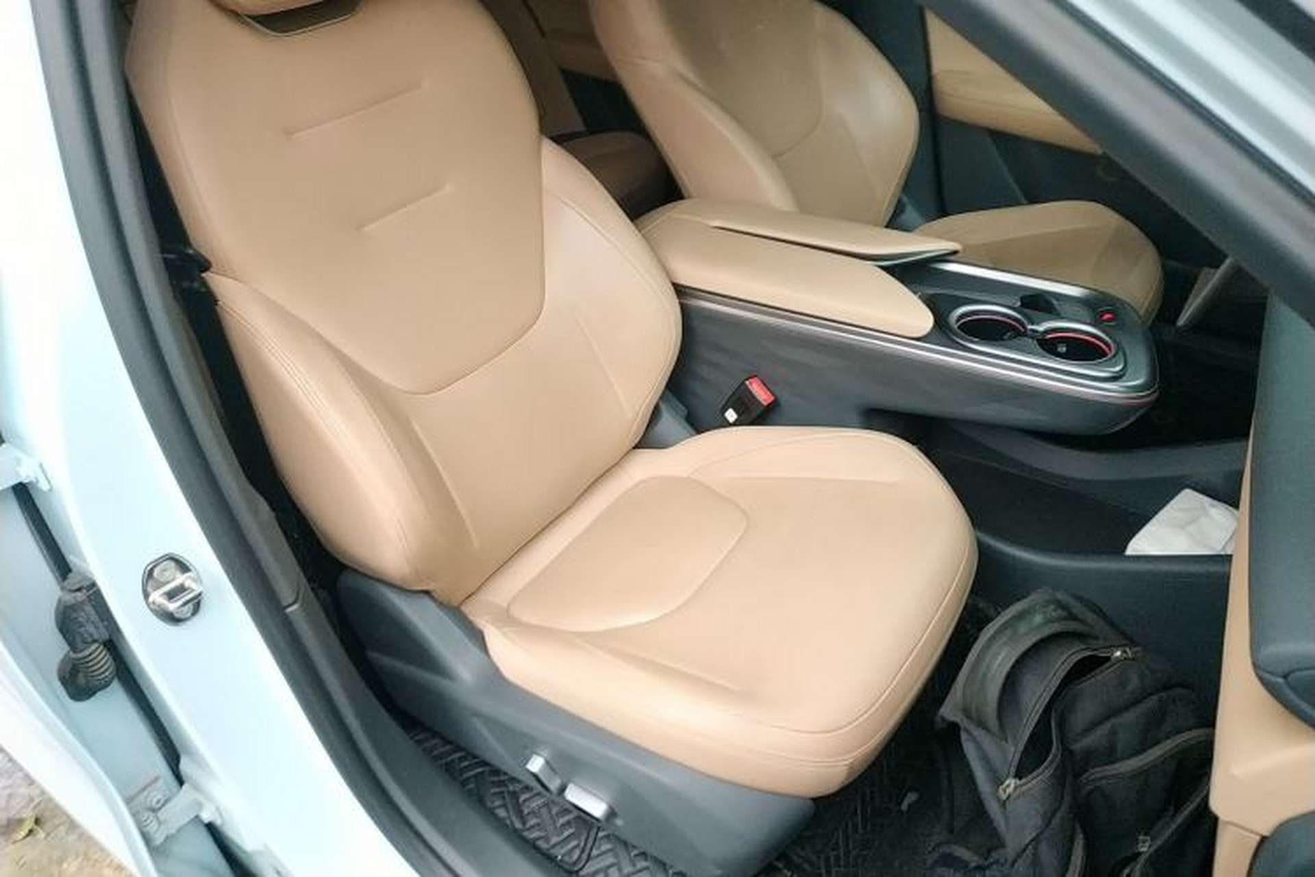 Used ARCFOX Alpha T5 2024 660 MAX Right Front Seat
