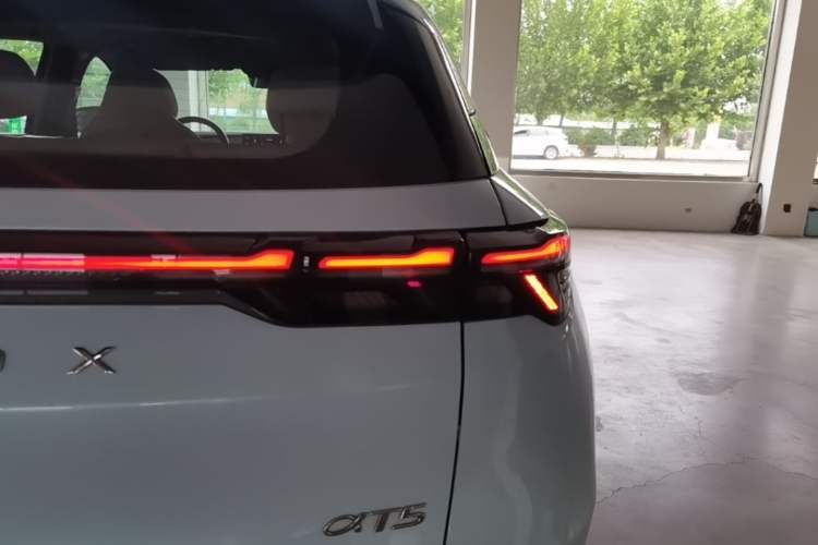 Used ARCFOX Alpha T5 2024 660 MAX Right Rear Taillight