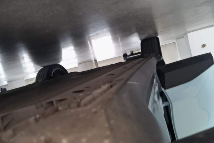 Used ARCFOX Alpha T5 2024 660 MAX Right Side Sill