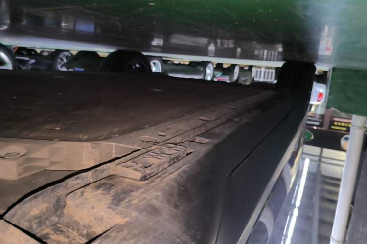 Used ARCFOX Alpha T5 2024 520 MAX Right Side Sill