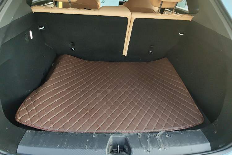 Used ARCFOX Alpha T5 2024 660 MAX Trunk