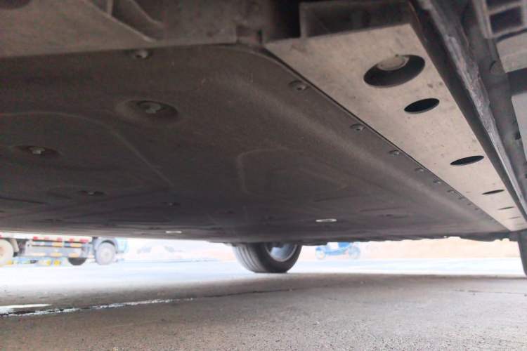 Used ARCFOX Alpha T5 2024 520 MAX Chassis Front Left