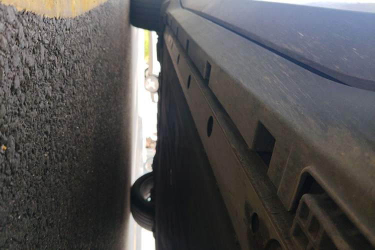 Used ARCFOX Alpha T5 2024 520 MAX Chassis Front Right