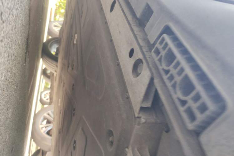 Used ARCFOX Alpha T5 2024 660 MAX Chassis Front Right