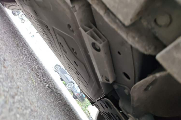 Used ARCFOX Alpha T5 2024 520 PRO Chassis Front Right
