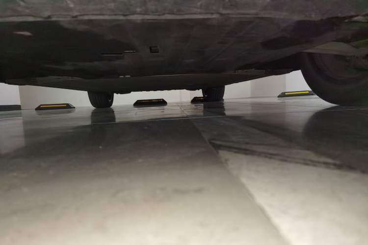 Used ARCFOX Alpha T5 2024 520 PRO Chassis Front