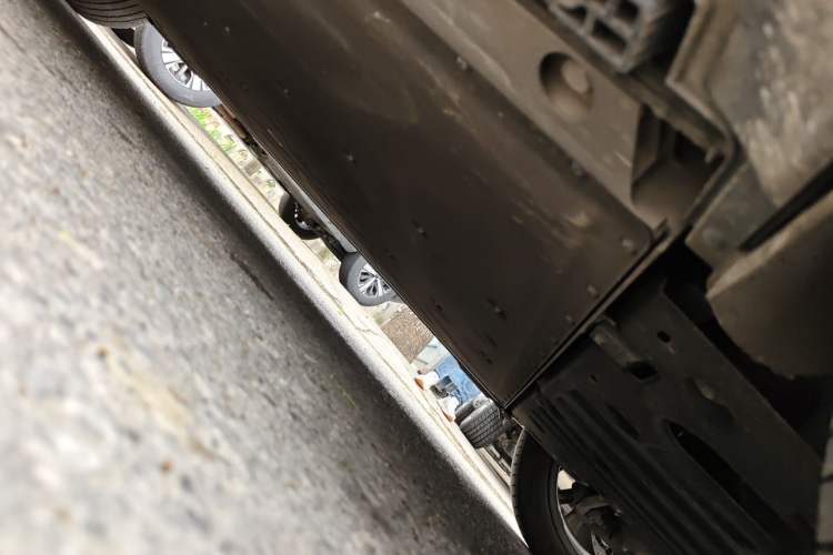 Used ARCFOX Alpha T5 2024 520 PRO Chassis Rear Left
