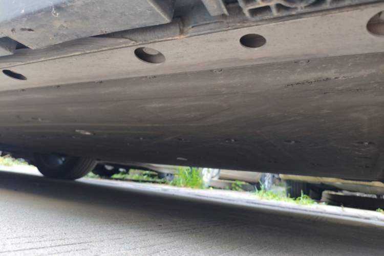 Used ARCFOX Alpha T5 2024 520 MAX Chassis Rear Left