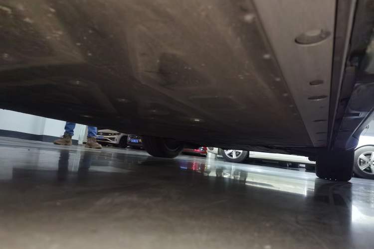 Used ARCFOX Alpha T5 2024 520 PRO Chassis Rear Right