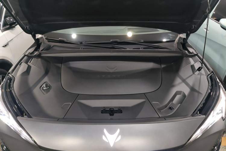 Used ARCFOX Alpha T5 2024 660 MAX Engine Bay