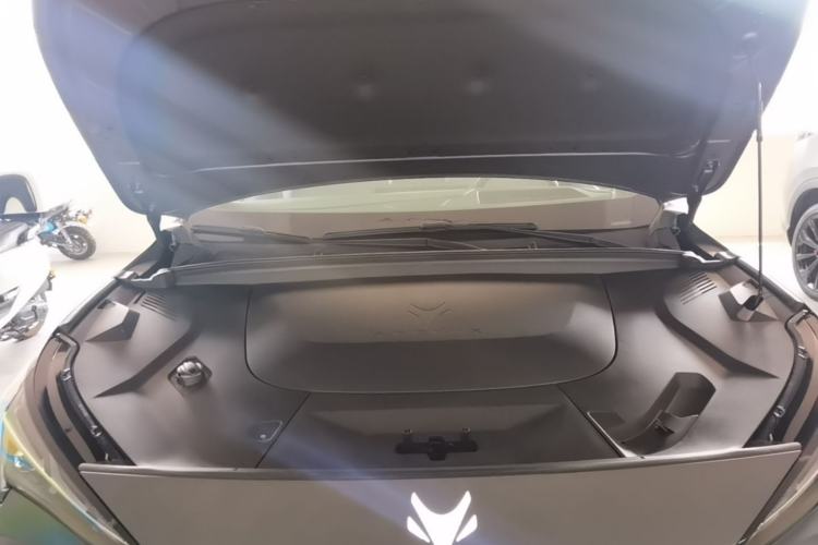 Used ARCFOX Alpha T5 2024 660 MAX Engine Bay