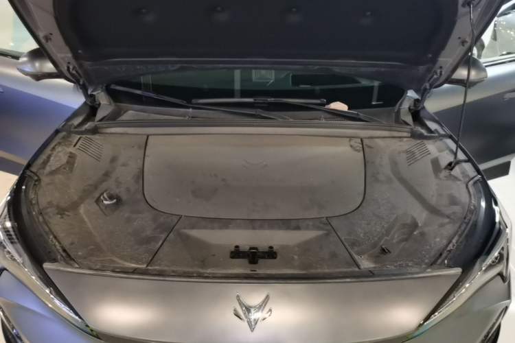 Used ARCFOX Alpha T5 2024 520 MAX Engine Bay
