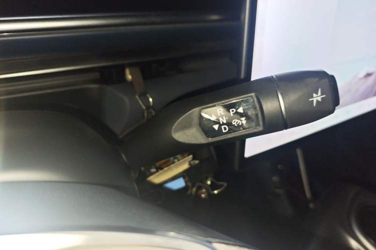 Used ARCFOX Alpha T5 2024 520 PRO Gear Lever