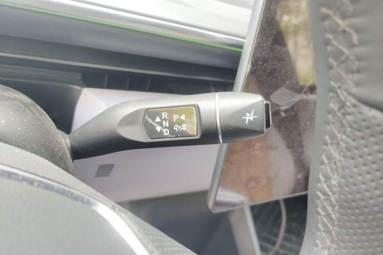 Used ARCFOX Alpha T5 2024 660 MAX Gear Lever