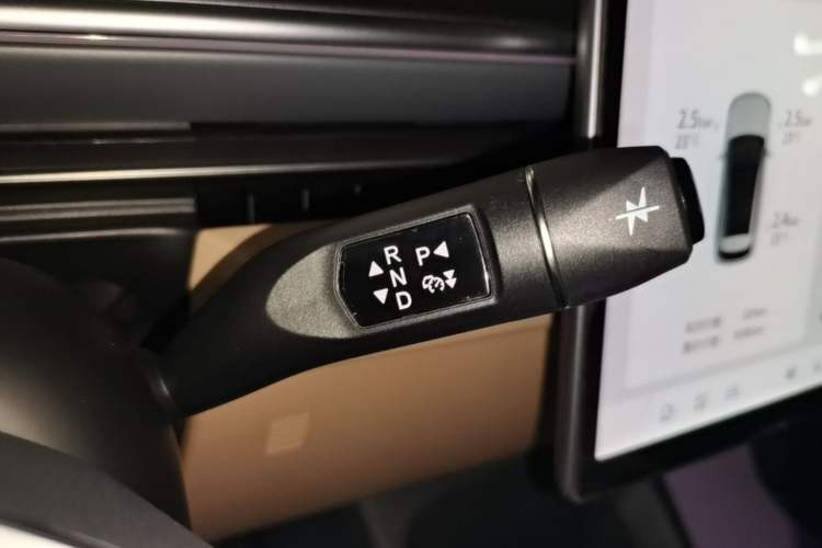 Used ARCFOX Alpha T5 2024 520 MAX Gear Lever