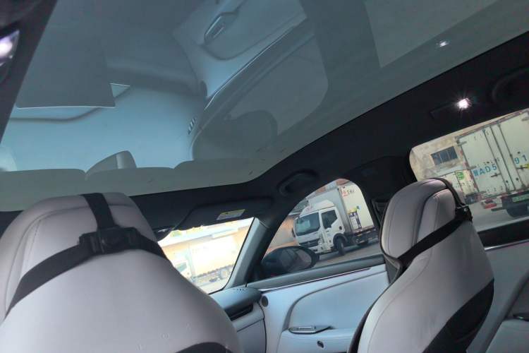 Used ARCFOX Alpha T5 2024 520 MAX Headliner