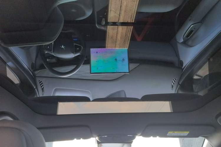 Used ARCFOX Alpha T5 2024 660 MAX Headliner