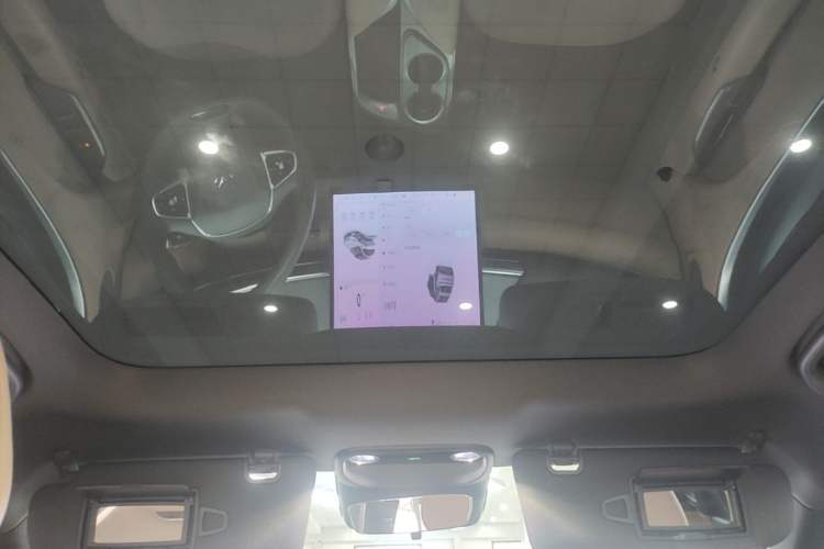Used ARCFOX Alpha T5 2024 520 PRO Headliner