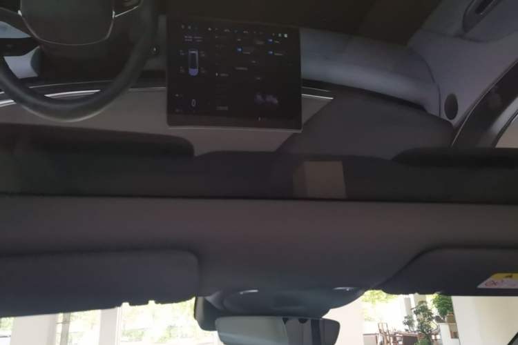Used ARCFOX Alpha T5 2024 660 MAX Headliner
