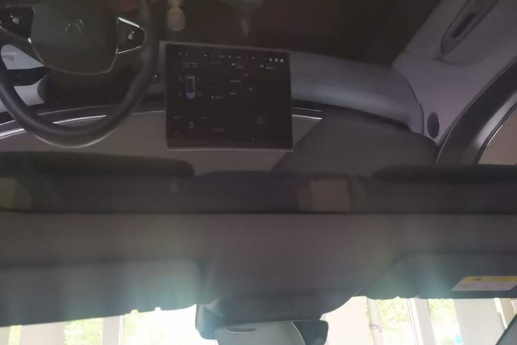 Used ARCFOX Alpha T5 2024 660 MAX Headliner
