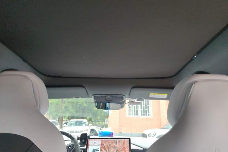 Used ARCFOX Alpha T5 2024 520 MAX Headliner