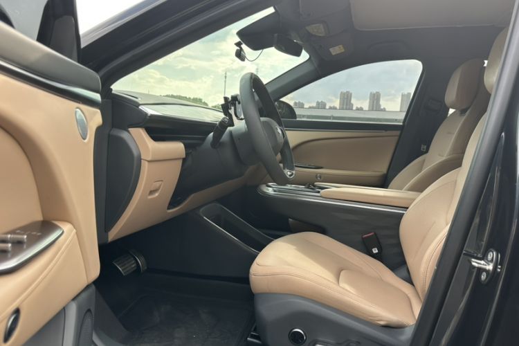 Used ARCFOX Alpha T5 2024 520 MAX Interior 8