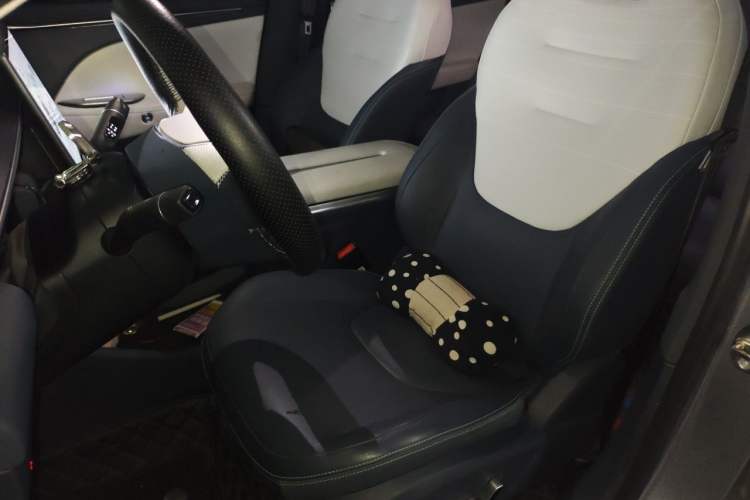 Used ARCFOX Alpha T5 2024 520 PRO Left Front Seat