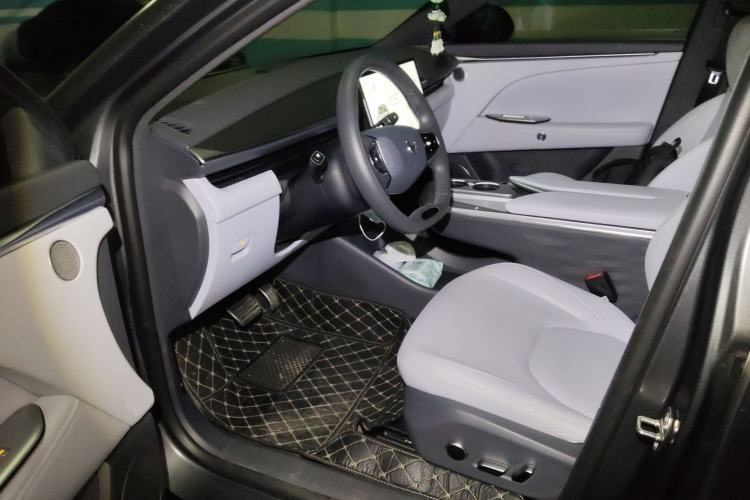 Used ARCFOX Alpha T5 2024 520 PRO Left Front Seat
