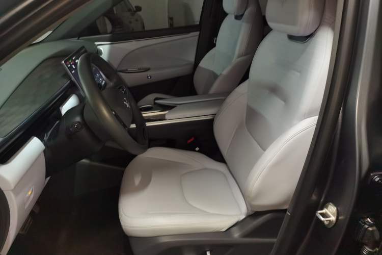 Used ARCFOX Alpha T5 2024 520 PRO Left Front Seat