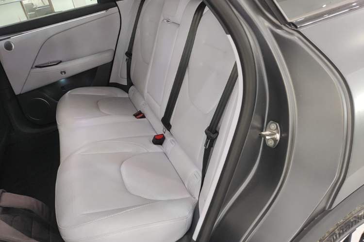 Used ARCFOX Alpha T5 2024 520 MAX Left Rear Seat