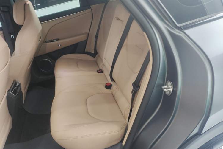 Used ARCFOX Alpha T5 2024 520 PRO Left Rear Seat