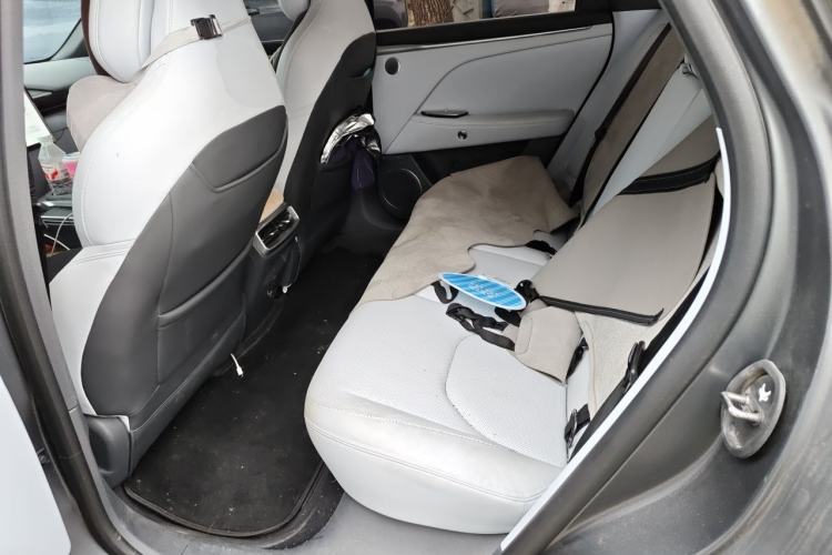 Used ARCFOX Alpha T5 2024 520 PRO Left Rear Seat