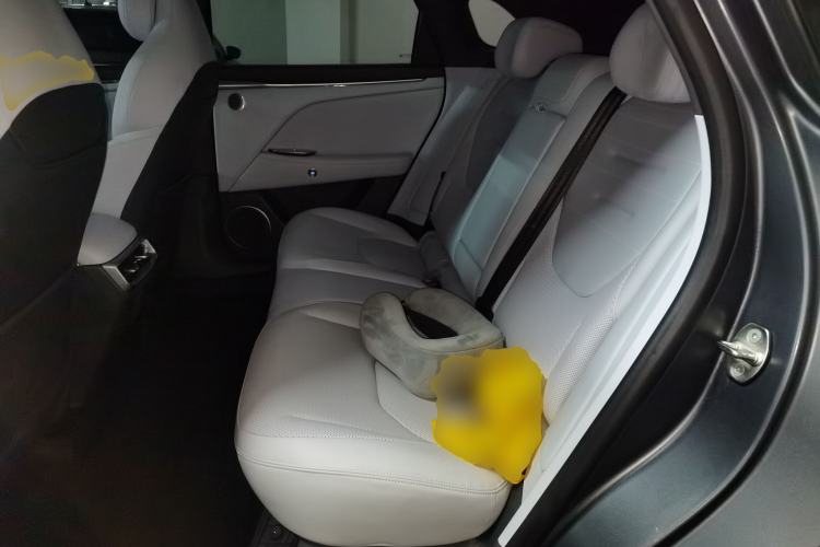 Used ARCFOX Alpha T5 2024 520 PRO Left Rear Seat