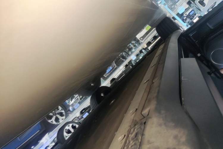 Used ARCFOX Alpha T5 2024 520 MAX Left Side Sill