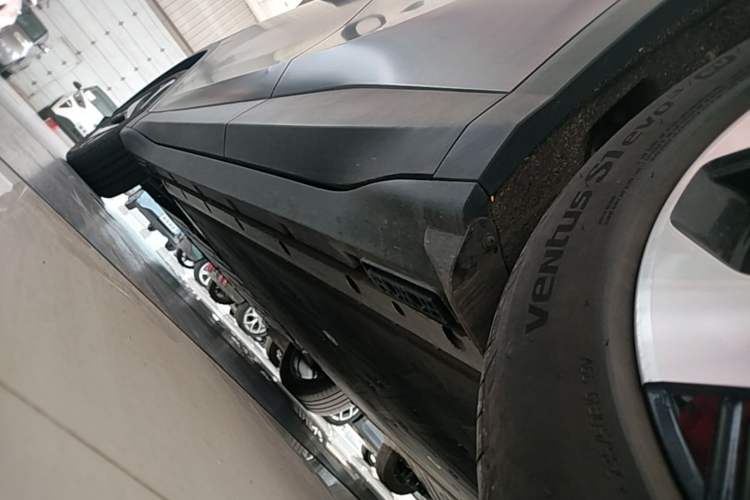 Used ARCFOX Alpha T5 2024 520 MAX Left Side Sill