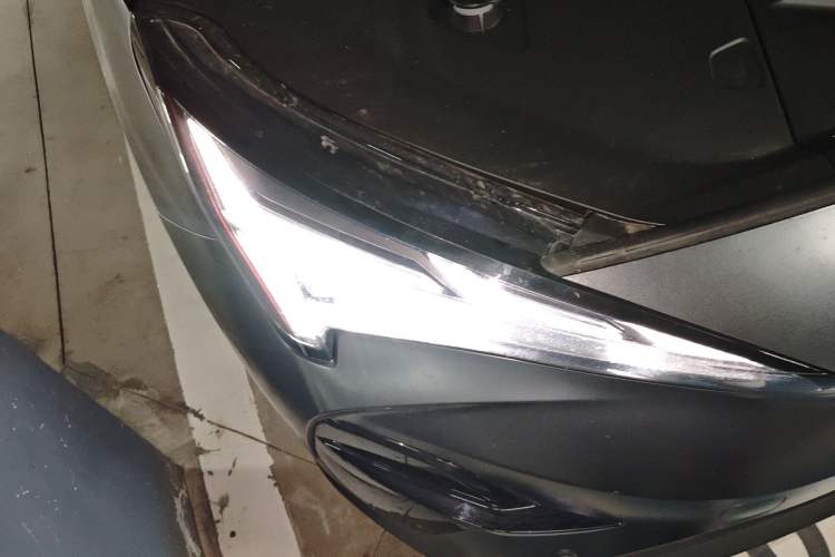 Used ARCFOX Alpha T5 2024 660 MAX Right Front Headlight