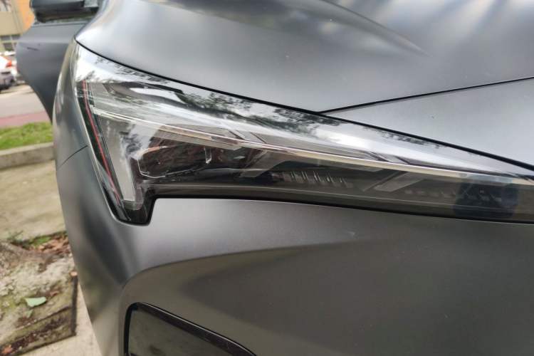 Used ARCFOX Alpha T5 2024 520 MAX Right Front Headlight