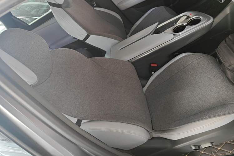 Used ARCFOX Alpha T5 2024 520 MAX Right Front Seat